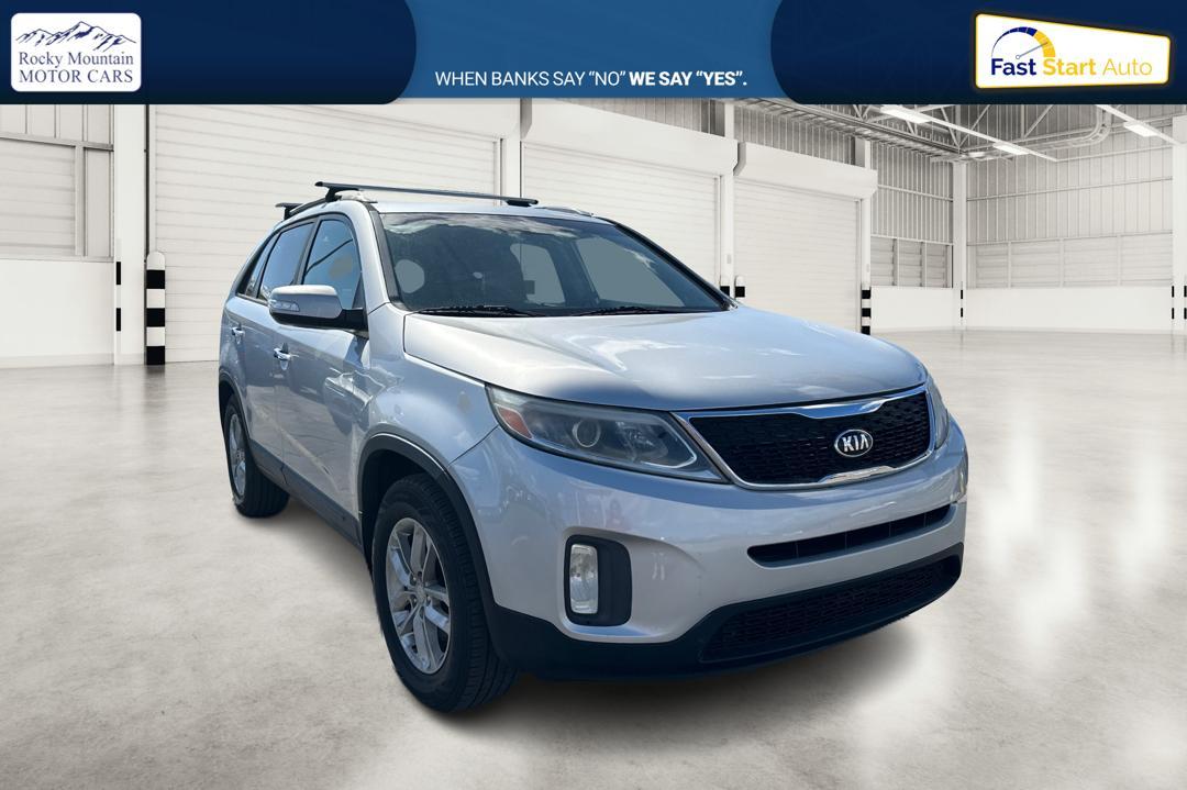 2015 Silver Kia Sorento LX V6 FWD (5XYKT4A7XFG) with an 3.3L V6 DOHC 24V engine, 6-Speed Automatic transmission, located at 7755 State Street, Midvale, UT, 84047, (801) 753-9063, 40.610329, -111.890656 - Photo #0