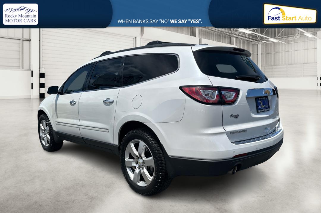 2017 White Chevrolet Traverse Premier FWD (1GNKRJKDXHJ) with an 3.6L V6 DOHC 24V engine, 6A transmission, located at 7755 State Street, Midvale, UT, 84047, (801) 753-9063, 40.610329, -111.892159 - Photo#5