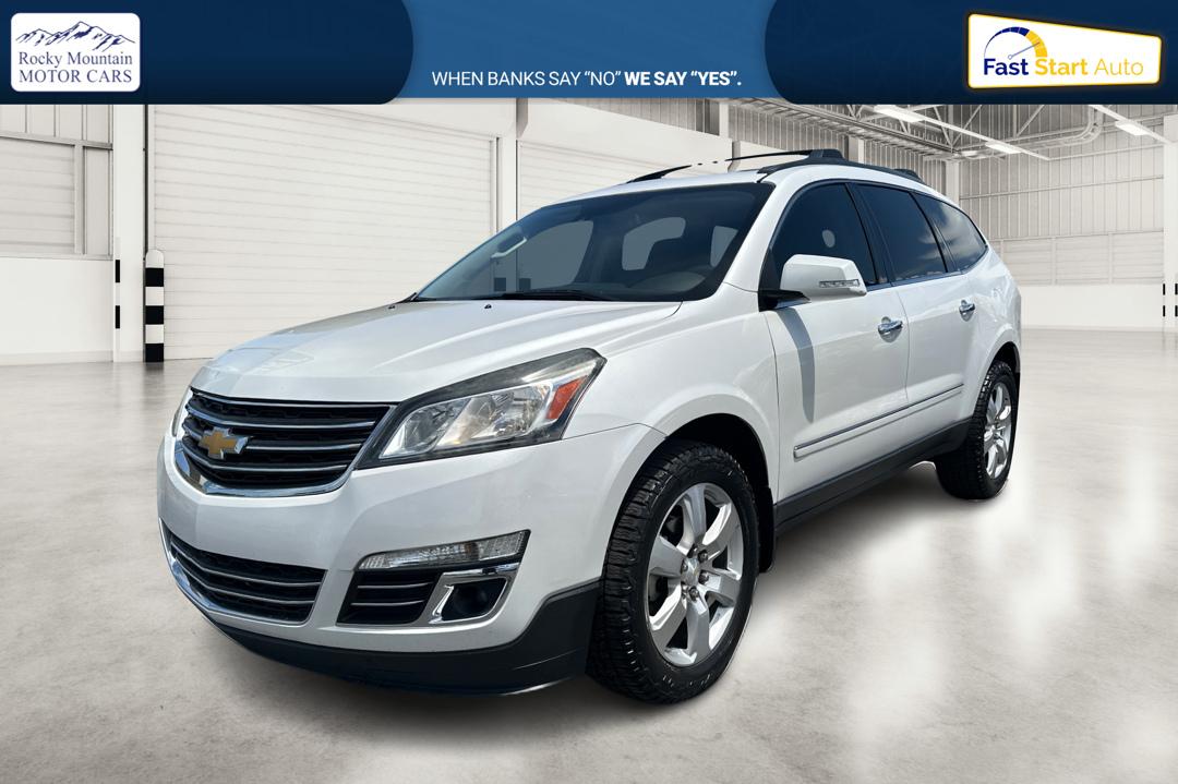2017 White Chevrolet Traverse Premier FWD (1GNKRJKDXHJ) with an 3.6L V6 DOHC 24V engine, 6A transmission, located at 7755 State Street, Midvale, UT, 84047, (801) 753-9063, 40.610329, -111.892159 - Photo#8
