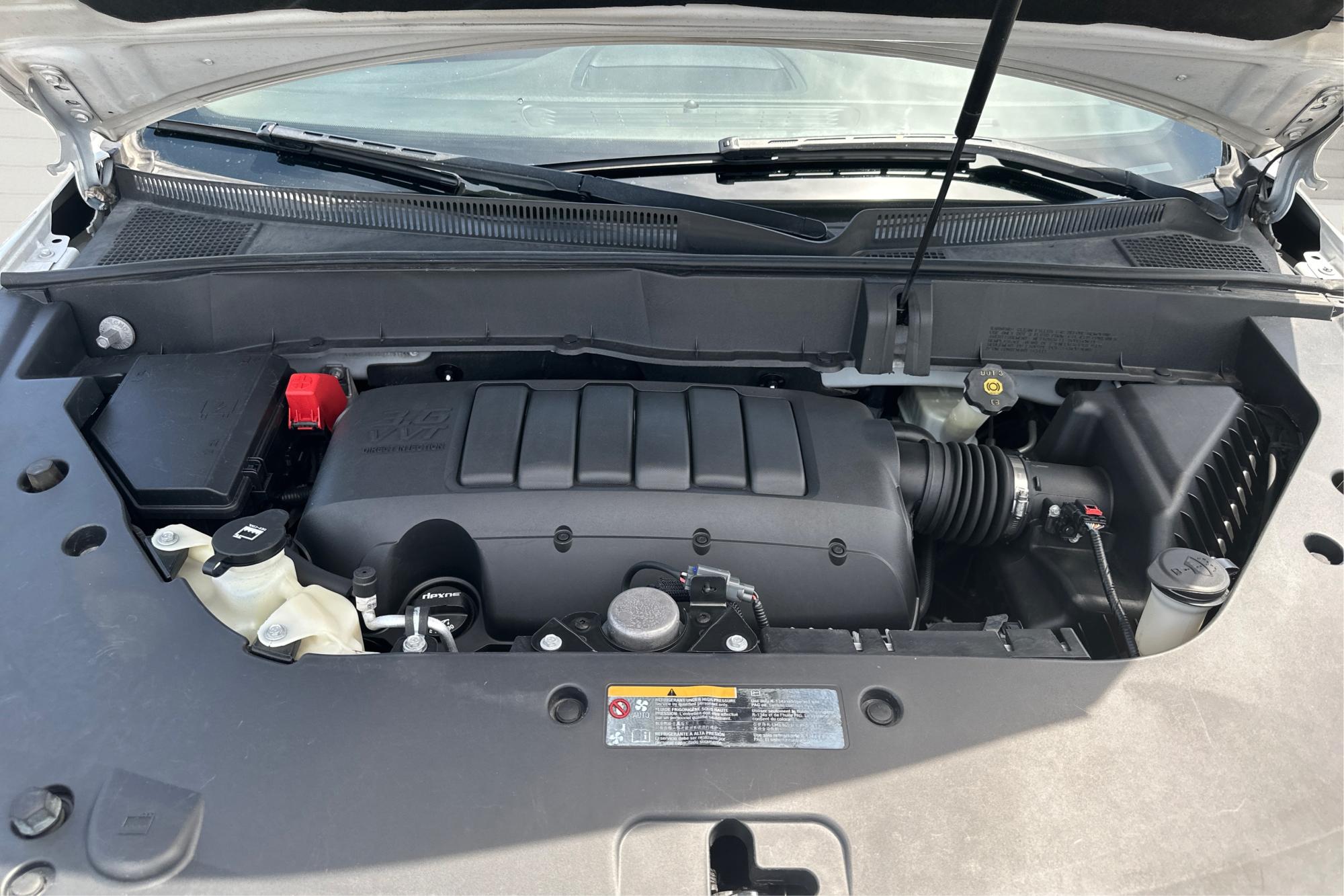 2017 White Chevrolet Traverse Premier FWD (1GNKRJKDXHJ) with an 3.6L V6 DOHC 24V engine, 6A transmission, located at 7755 State Street, Midvale, UT, 84047, (801) 753-9063, 40.610329, -111.892159 - Photo#10