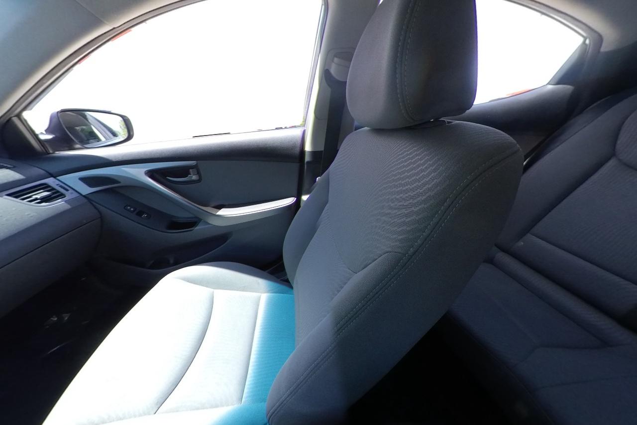 2015 Gray Hyundai Elantra Limited (KMHDH4AE7FU) with an 1.8L L4 DOHC 16V engine, 6-Speed Automatic transmission, located at 767 S State Road, Pleasant Grove, UT, 84062, (801) 785-1058, 40.354839, -111.736687 - Photo#15