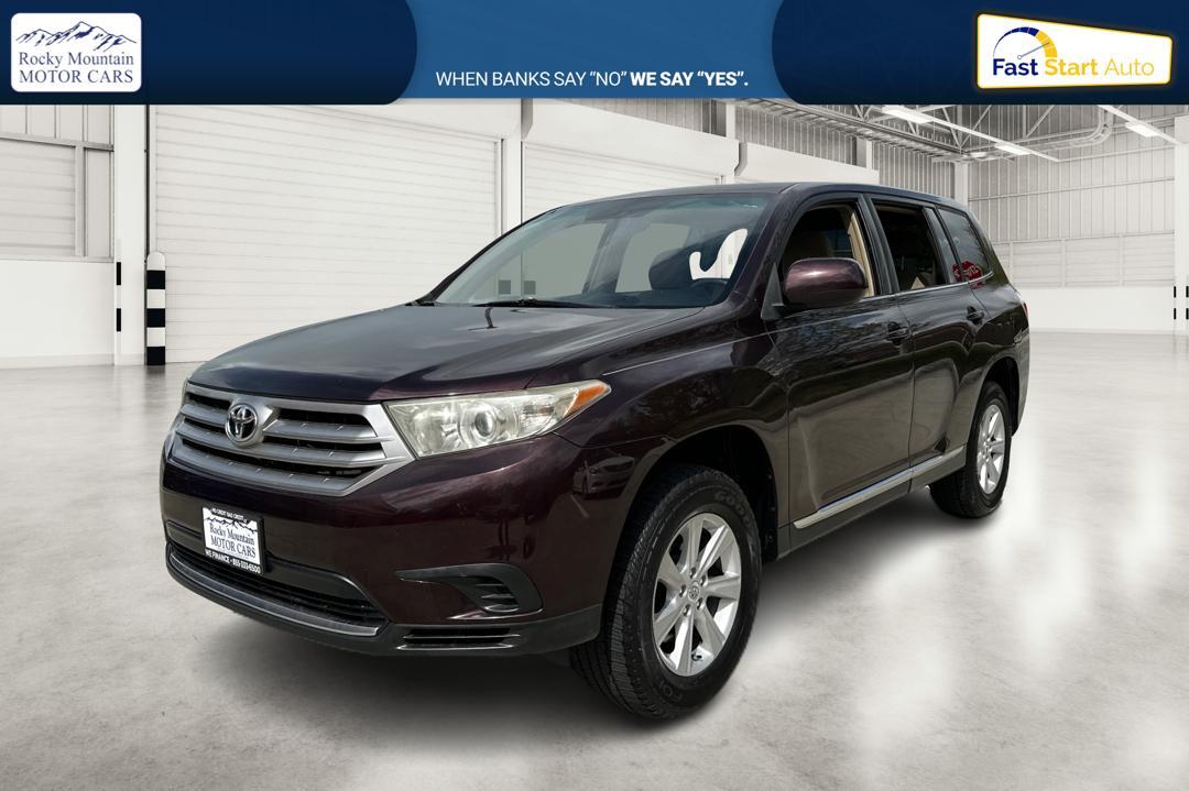 2012 Purple Toyota Highlander Base 2WD I4 (5TDZA3EH9CS) with an 2.7L L4 DOHC 16V engine, 5-Speed Automatic transmission, located at 767 S State Road, Pleasant Grove, UT, 84062, (801) 785-1058, 40.354839, -111.736687 - Photo #6