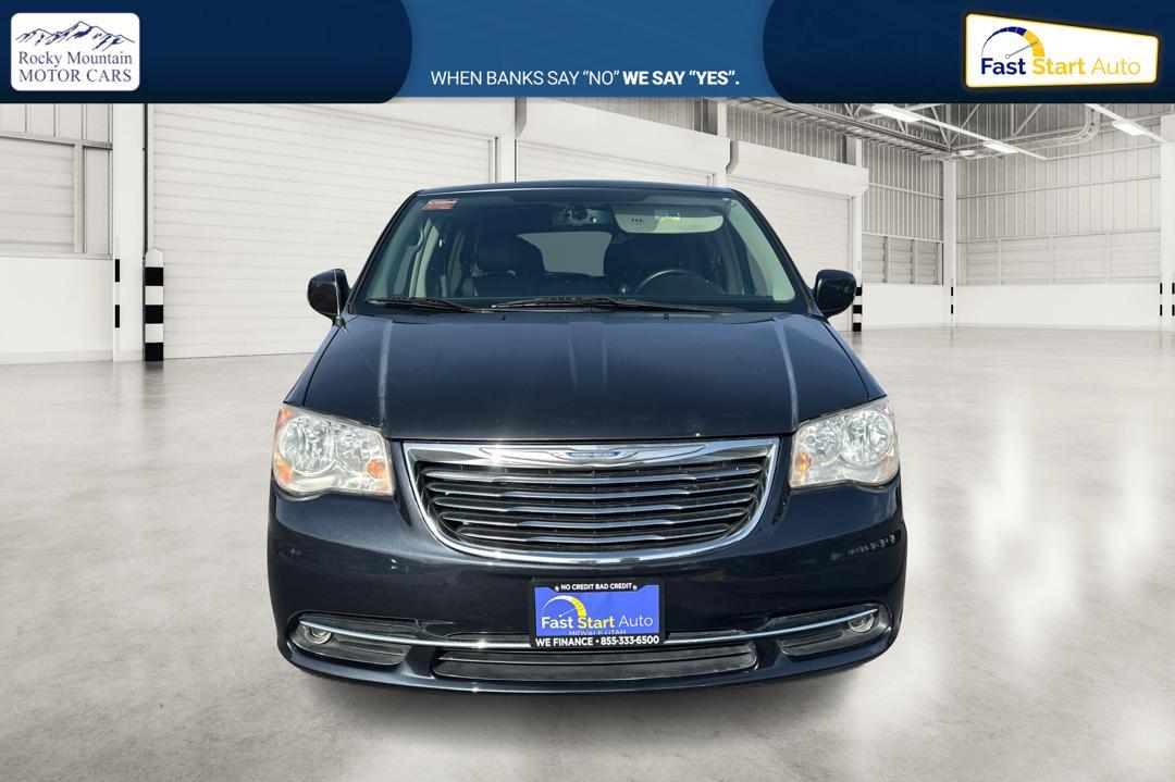2013 Gray Chrysler Town and Country Touring (2C4RC1BG8DR) with an 3.6L V6 DOHC 24V engine, 6-Speed Automatic transmission, located at 7755 State Street, Midvale, UT, 84047, (801) 753-9063, 40.610329, -111.890656 - Photo #7