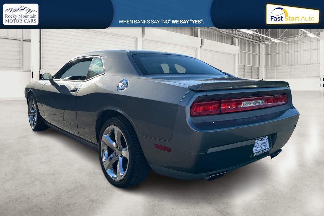 2012 Gray Dodge Challenger SXT (2C3CDYAG7CH) with an 3.6L V6 DOHC 24V engine, 4-Speed Automatic transmission, located at 767 S State Road, Pleasant Grove, UT, 84062, (801) 785-1058, 40.354839, -111.736687 - Photo #4