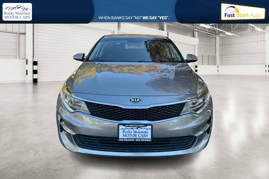 2018 Gray Kia Optima LX (5XXGT4L30JG) with an 2.4L L4 DOHC 16V engine, 6A transmission, located at 767 S State Road, Pleasant Grove, UT, 84062, (801) 785-1058, 40.354839, -111.736687 - Photo#9