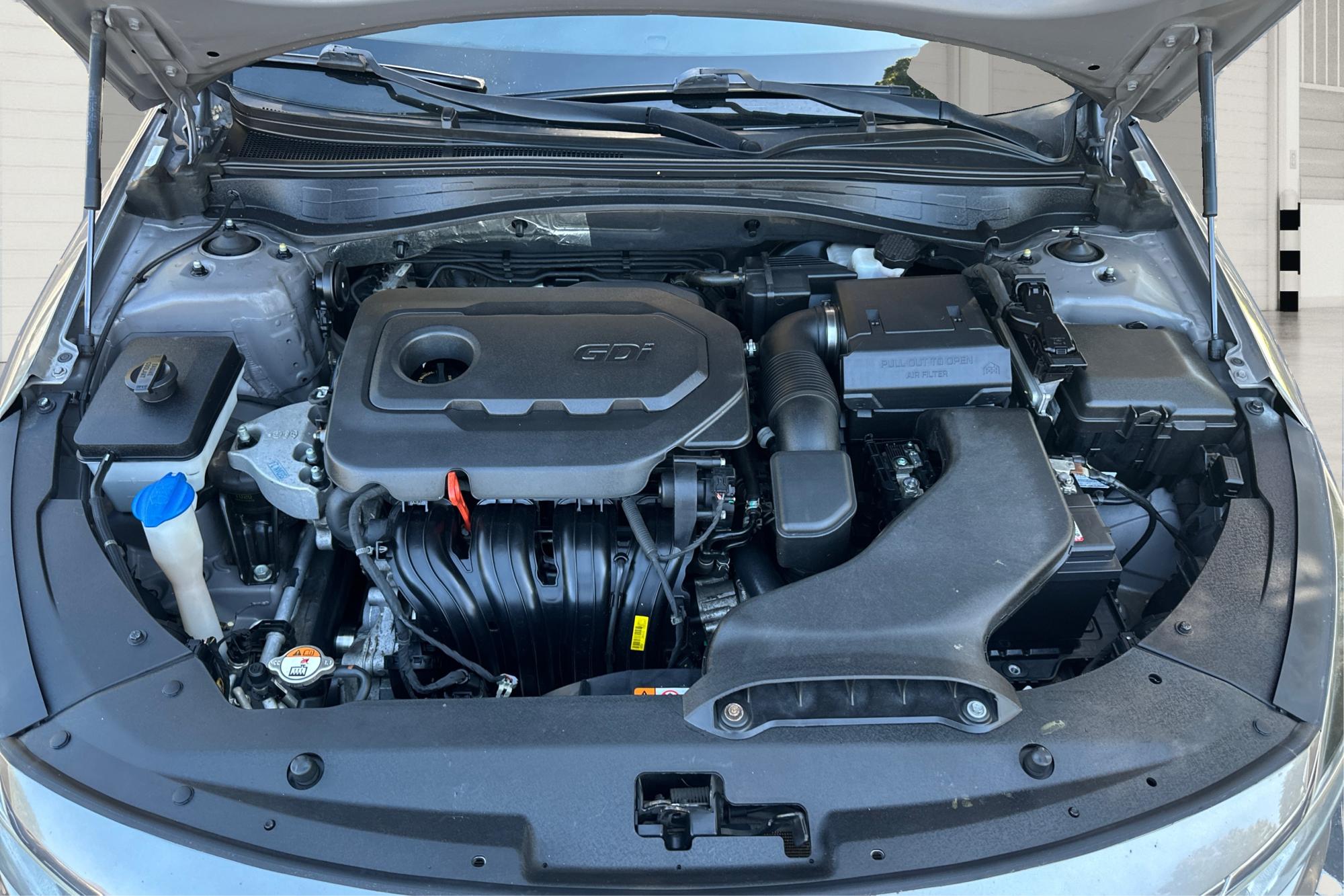 2018 Gray Kia Optima LX (5XXGT4L30JG) with an 2.4L L4 DOHC 16V engine, 6A transmission, located at 767 S State Road, Pleasant Grove, UT, 84062, (801) 785-1058, 40.354839, -111.736687 - Photo#10