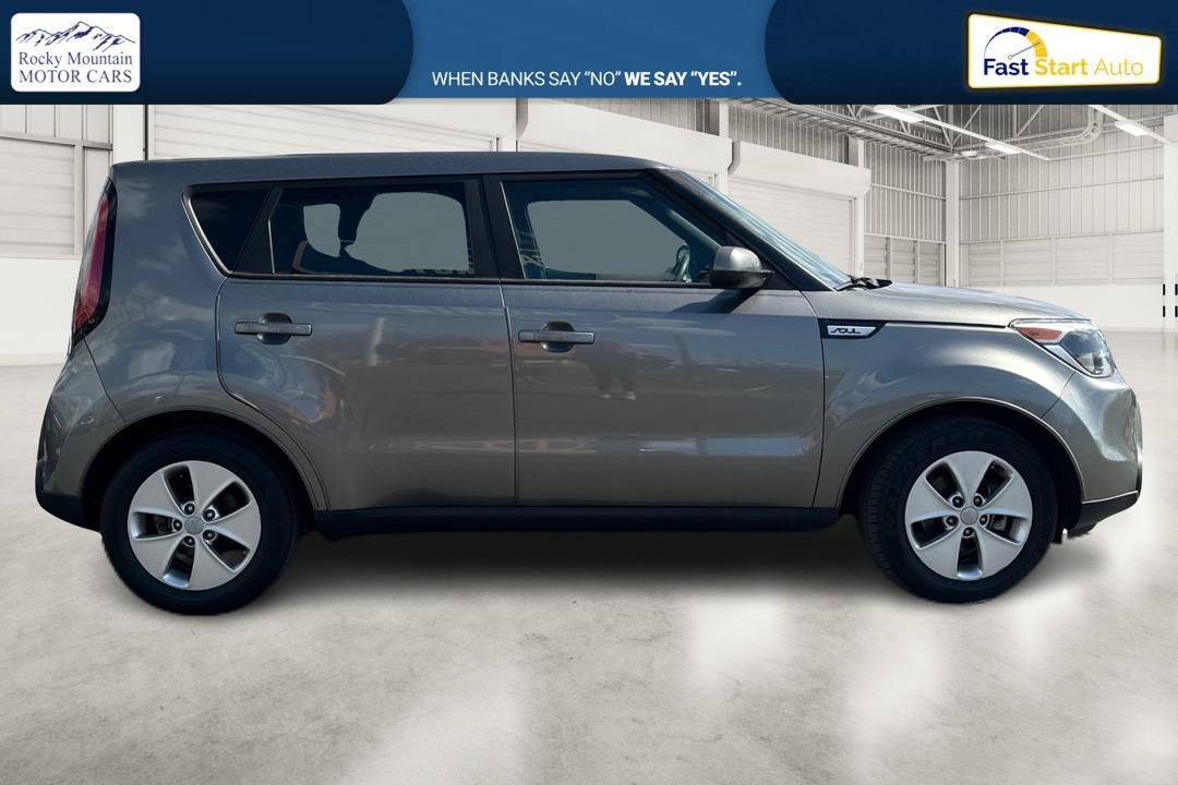2016 Gray Kia Soul Base 6A (KNDJN2A28G7) with an 1.6L L4 DOHC 16V engine, 6A transmission, located at 7755 State Street, Midvale, UT, 84047, (801) 753-9063, 40.610329, -111.892159 - Photo #1