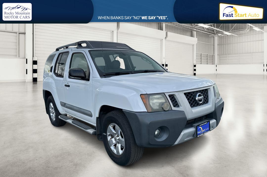2011 White Nissan Xterra S 2WD (5N1AN0NU4BC) with an 4.0L V6 DOHC 24V engine, Automatic, 5-Spd w/Overdrive transmission, located at 7755 State Street, Midvale, UT, 84047, (801) 753-9063, 40.610329, -111.890656 - Photo #0