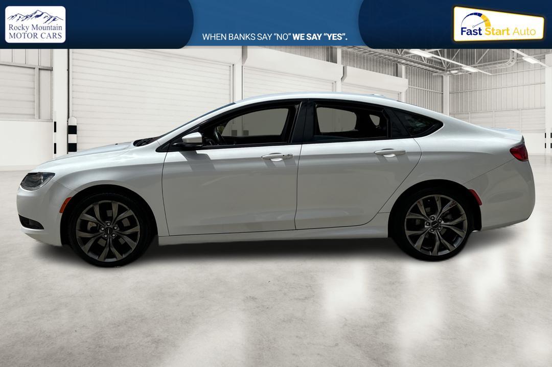 2015 White Chrysler 200 S (1C3CCCBGXFN) with an 3.6L V6 DOHC 24V FFV engine, 9-Speed Automatic transmission, located at 767 S State Road, Pleasant Grove, UT, 84062, (801) 785-1058, 40.354839, -111.736687 - Photo #5