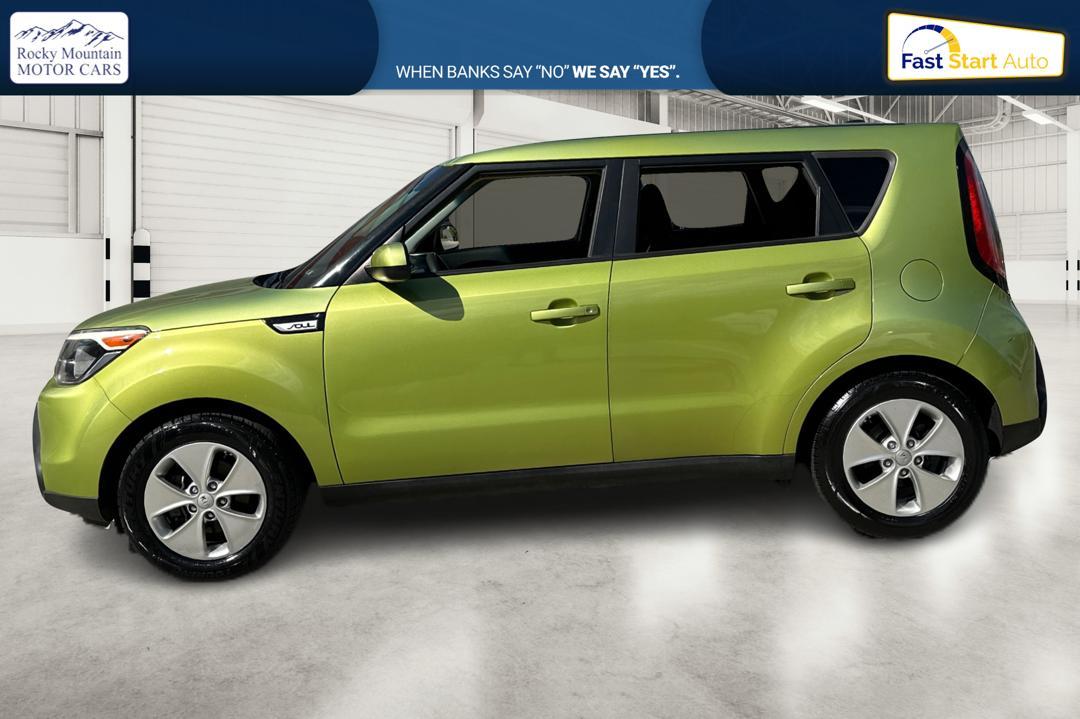 2016 Green Kia Soul Base 6A (KNDJN2A29G7) with an 1.6L L4 DOHC 16V engine, 6A transmission, located at 767 S State Road, Pleasant Grove, UT, 84062, (801) 785-1058, 40.354839, -111.736687 - Photo #5