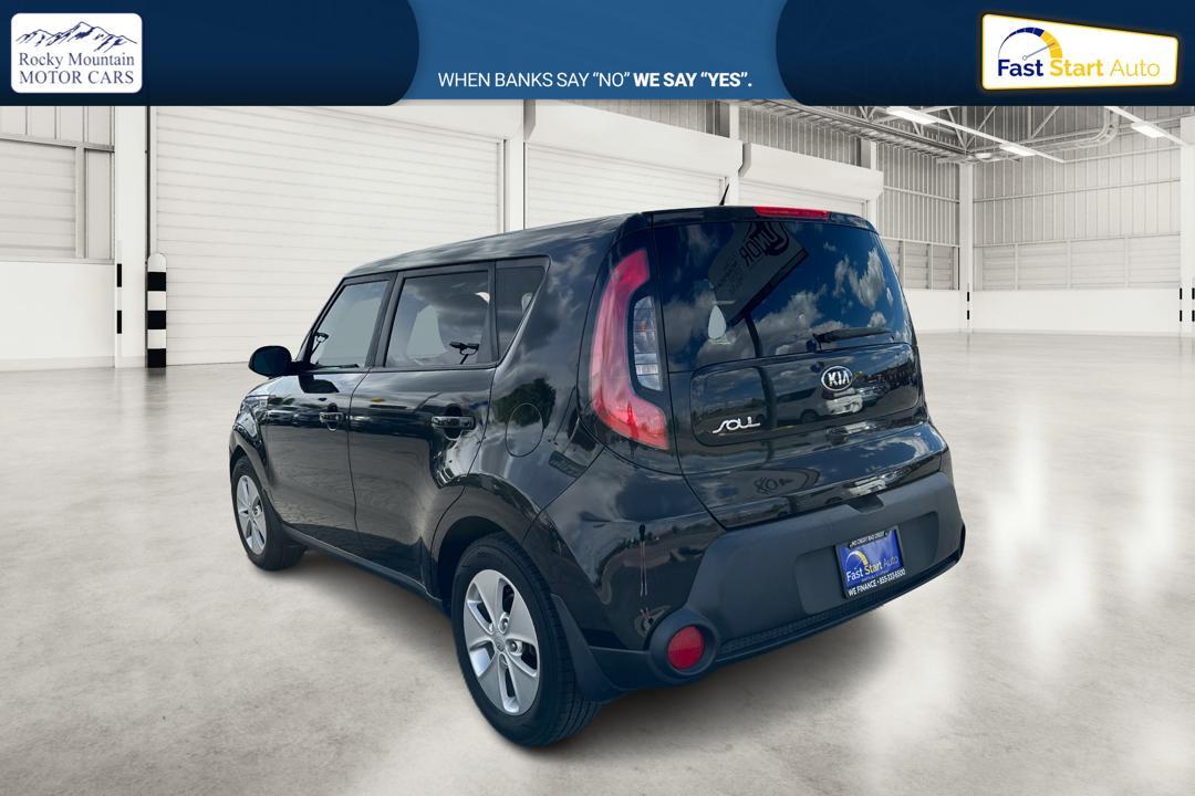 2016 Black Kia Soul Base 6A (KNDJN2A29G7) with an 1.6L L4 DOHC 16V engine, 6A transmission, located at 7755 State Street, Midvale, UT, 84047, (801) 753-9063, 40.610329, -111.890656 - Photo #4