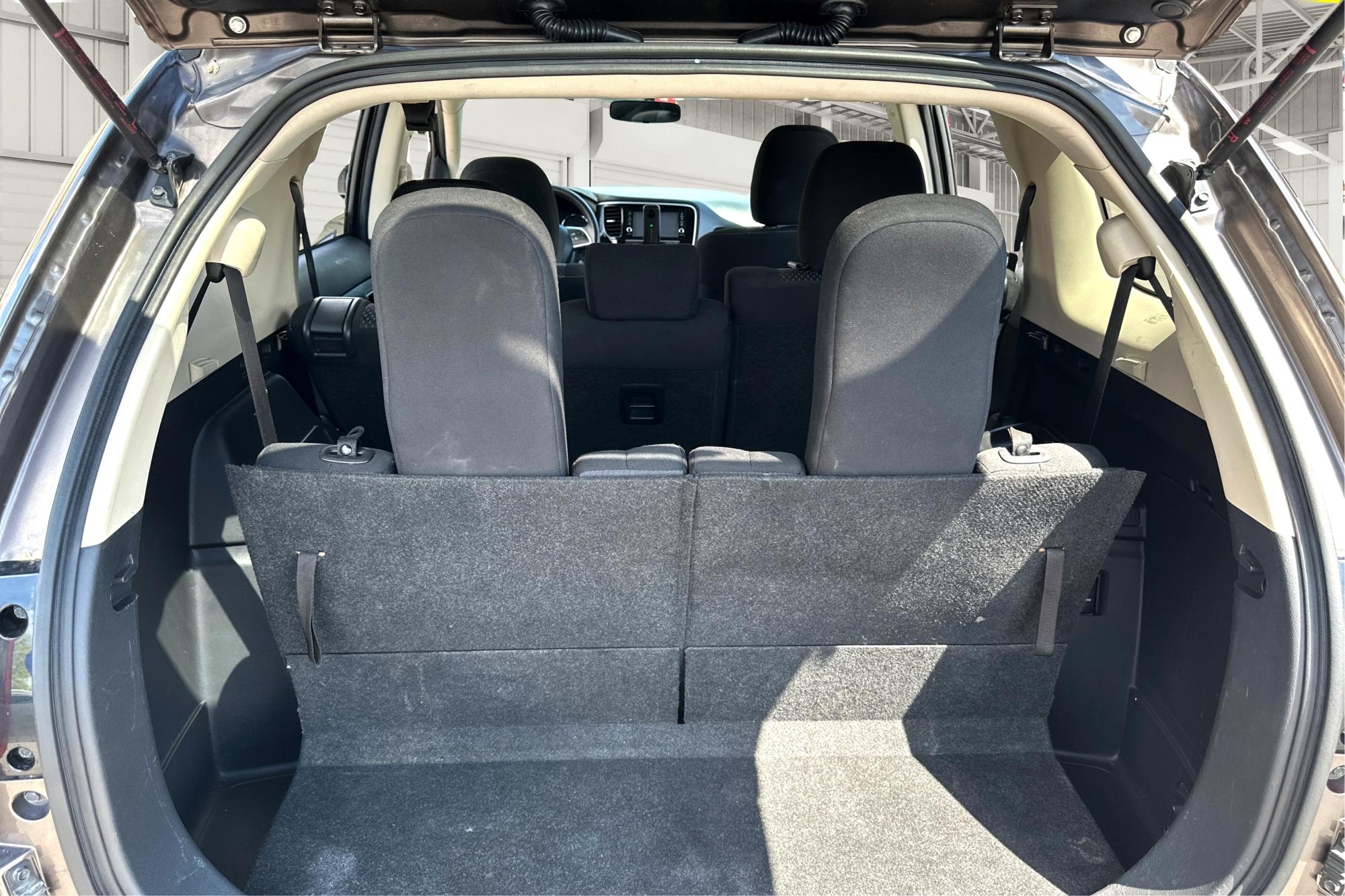 2019 Brown Mitsubishi Outlander ES 2WD (JA4AD2A35KZ) with an 2.4L L4 DOHC 16V engine, CVT transmission, located at 767 S State Road, Pleasant Grove, UT, 84062, (801) 785-1058, 40.354839, -111.736687 - Photo #10