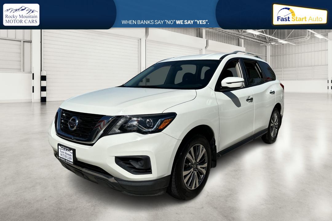 2018 White Nissan Pathfinder (5N1DR2MN6JC) with an V6 3.5 Liter engine, Automatic, Xtronic CVT transmission, located at 767 S State Road, Pleasant Grove, UT, 84062, (801) 785-1058, 40.354839, -111.736687 - Photo #6