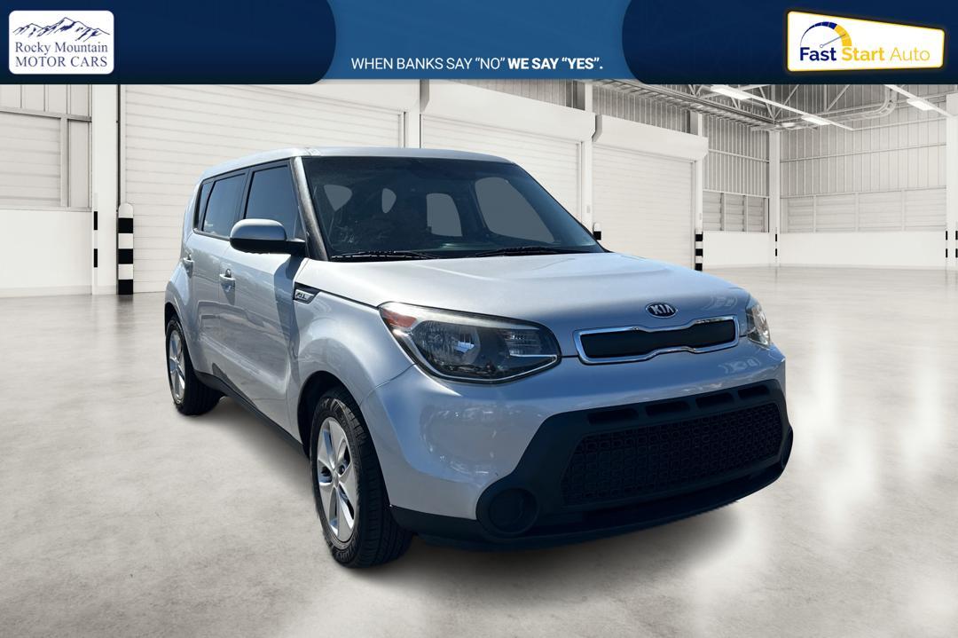2015 Silver Kia Soul Base (KNDJN2A2XF7) with an 1.6L L4 DOHC 16V engine, Auto, 6-Spd Sportmatic transmission, located at 7755 State Street, Midvale, UT, 84047, (801) 753-9063, 40.610329, -111.890656 - Photo #0