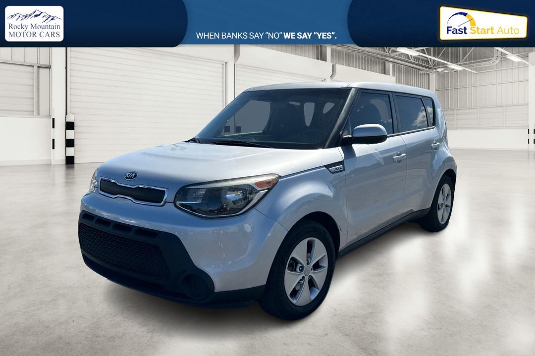2015 Silver Kia Soul Base (KNDJN2A2XF7) with an 1.6L L4 DOHC 16V engine, Auto, 6-Spd Sportmatic transmission, located at 7755 State Street, Midvale, UT, 84047, (801) 753-9063, 40.610329, -111.890656 - Photo #6