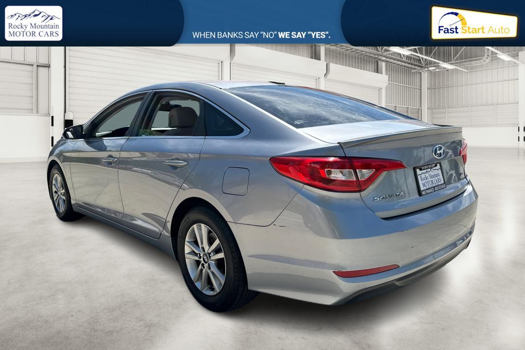 2015 Gray Hyundai Sonata ECO (5NPE24AA2FH) with an 1.6L L4 DOHC 16V engine, 7-Speed Automatic transmission, located at 767 S State Road, Pleasant Grove, UT, 84062, (801) 785-1058, 40.354839, -111.736687 - Photo #4