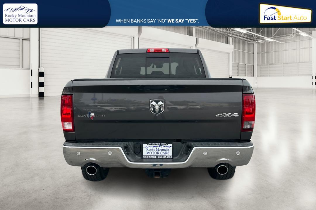 2016 Gray RAM 1500 SLT Crew Cab SWB 4WD (1C6RR7LT0GS) with an 5.7L V8 OHV 16V engine, 6A transmission, located at 767 S State Road, Pleasant Grove, UT, 84062, (801) 785-1058, 40.354839, -111.736687 - Photo#4