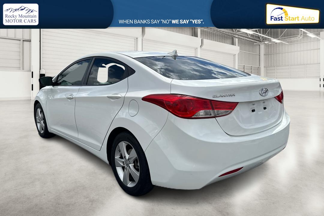 2013 White Hyundai Elantra Limited (5NPDH4AEXDH) with an 1.8L L4 DOHC 16V engine, 6-Speed Automatic transmission, located at 7755 State Street, Midvale, UT, 84047, (801) 753-9063, 40.610329, -111.890656 - Photo #4