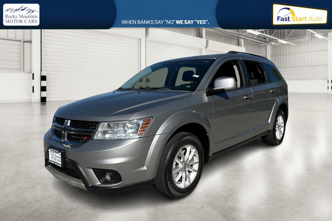 2017 Silver Dodge Journey SXT (3C4PDCBG7HT) with an 3.6L V6 DOHC 24V engine, 4A transmission, located at 767 S State Road, Pleasant Grove, UT, 84062, (801) 785-1058, 40.354839, -111.736687 - Photo #6