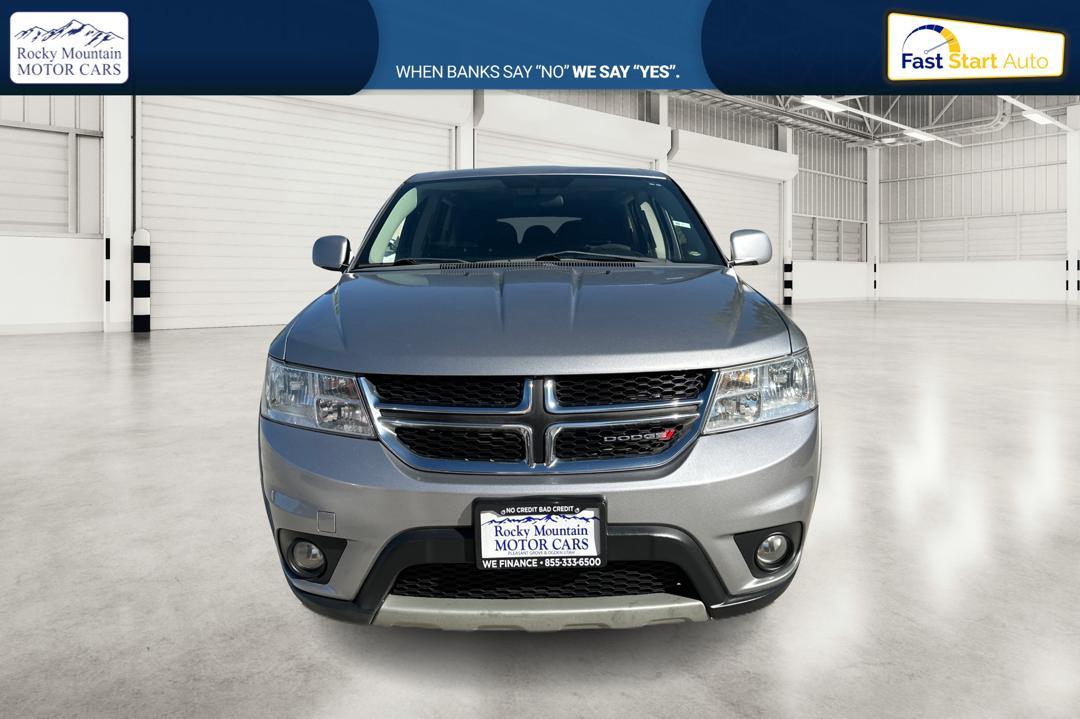 2017 Silver Dodge Journey SXT (3C4PDCBG7HT) with an 3.6L V6 DOHC 24V engine, 4A transmission, located at 767 S State Road, Pleasant Grove, UT, 84062, (801) 785-1058, 40.354839, -111.736687 - Photo #7