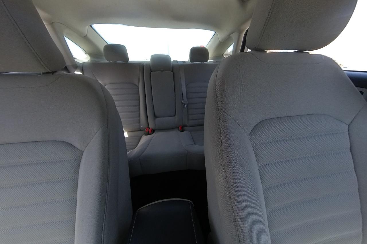2018 Gray Ford Fusion SE (3FA6P0HD7JR) with an 1.5L L4 DOHC 16V engine, 6A transmission, located at 767 S State Road, Pleasant Grove, UT, 84062, (801) 785-1058, 40.354839, -111.736687 - Photo#20