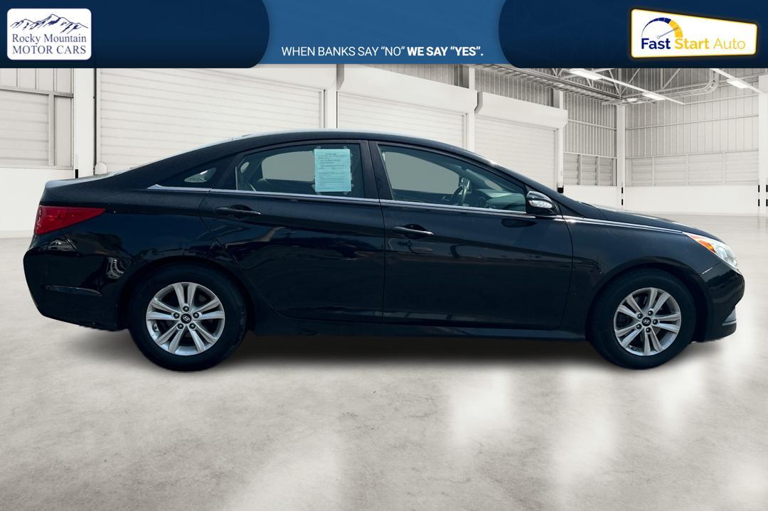 2014 Black Hyundai Sonata GLS (5NPEB4AC6EH) with an 2.4L L4 DOHC 16V engine, 6-Speed Automatic transmission, located at 7755 State Street, Midvale, UT, 84047, (801) 753-9063, 40.610329, -111.890656 - Photo#1