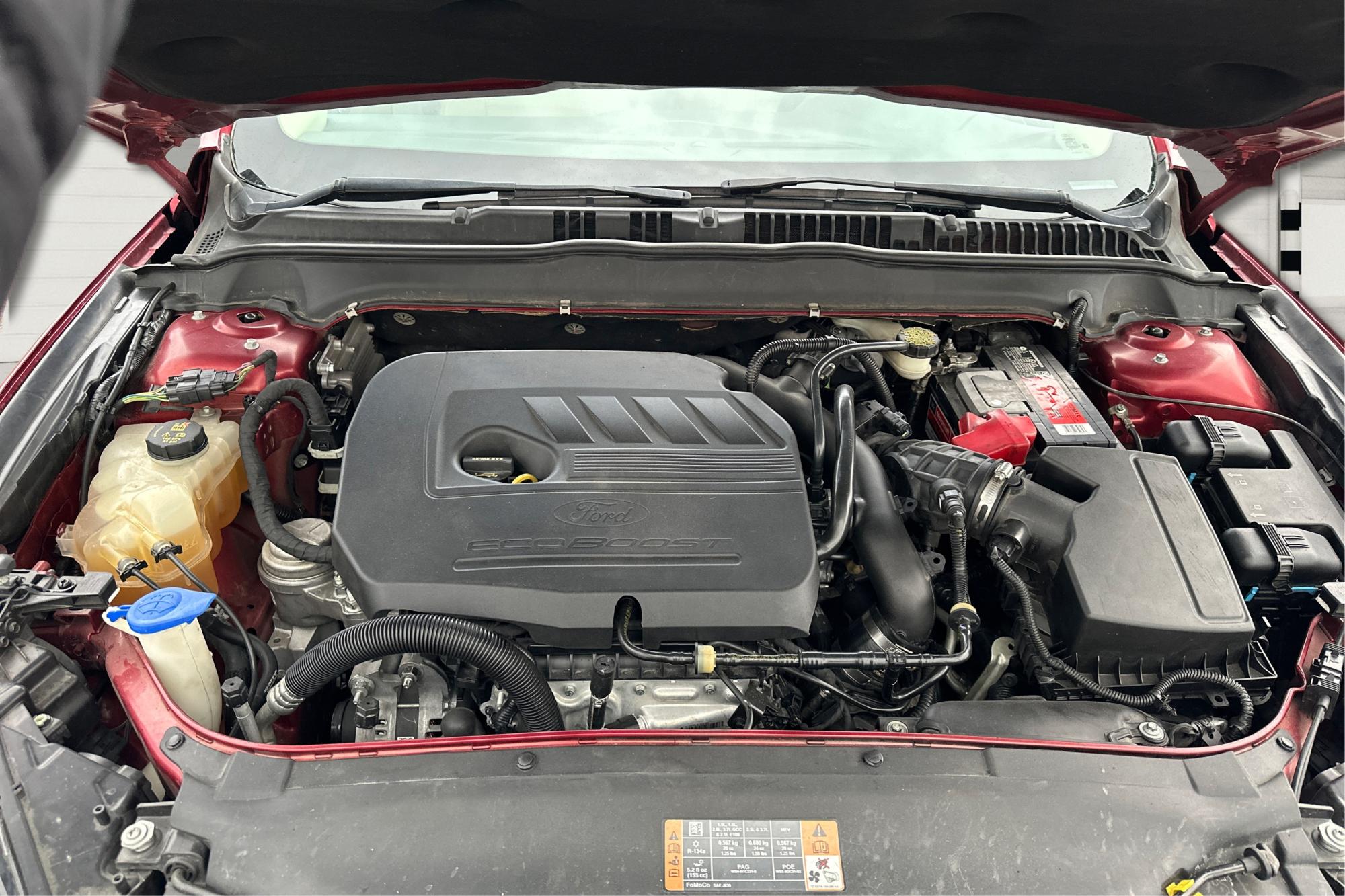 2016 Red Ford Fusion SE (1FA6P0HD4G5) with an 1.5L L4 DOHC 16V engine, 6-Speed Automatic transmission, located at 344 S Washington Blvd, Ogden, UT, 84404, (801) 399-1799, 41.255482, -111.970848 - Photo#10