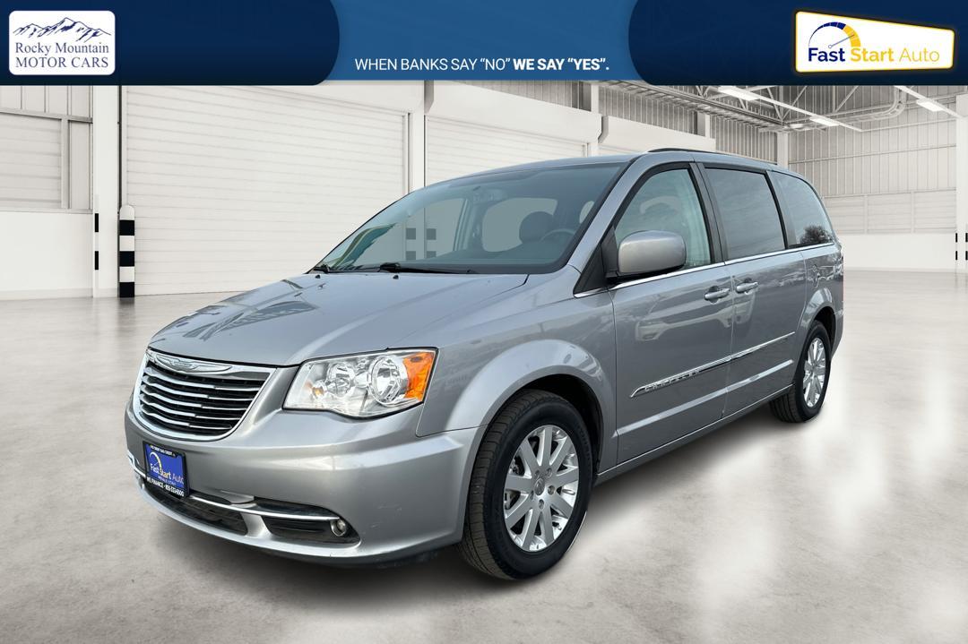 2016 Silver Chrysler Town and Country Touring (2C4RC1BG1GR) with an 3.6L V6 DOHC 24V engine, 6A transmission, located at 7755 State Street, Midvale, UT, 84047, (801) 753-9063, 40.610329, -111.892159 - Photo#8