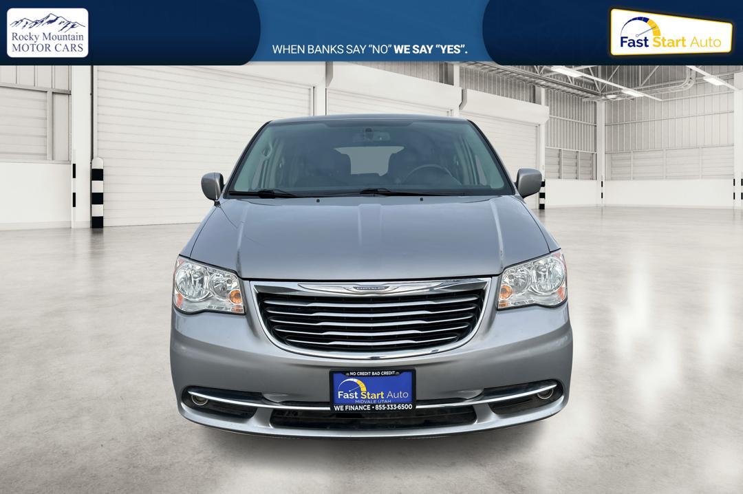 2016 Silver Chrysler Town and Country Touring (2C4RC1BG1GR) with an 3.6L V6 DOHC 24V engine, 6A transmission, located at 7755 State Street, Midvale, UT, 84047, (801) 753-9063, 40.610329, -111.892159 - Photo#9