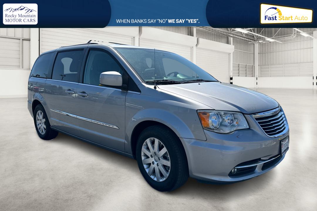 photo of 2016 Chrysler Town  and  Country SPORTS VAN