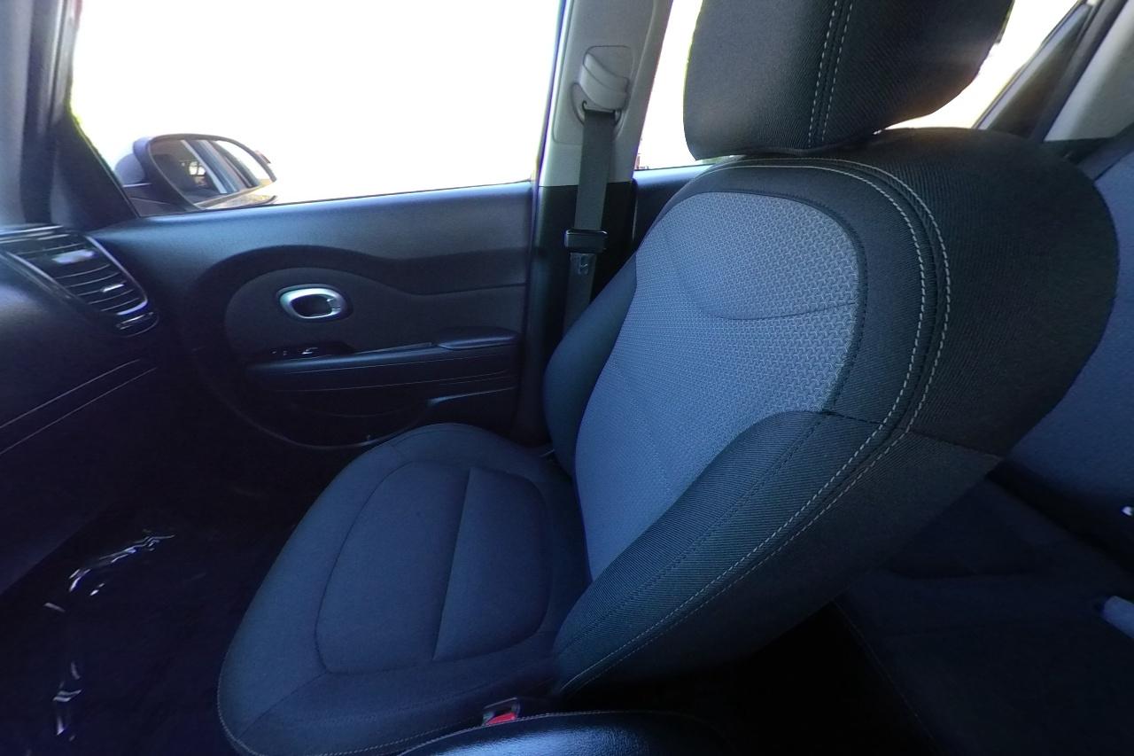 2019 Gray Kia Soul + (KNDJP3A52K7) with an 2.0L L4 DOHC 16V engine, 6A transmission, located at 767 S State Road, Pleasant Grove, UT, 84062, (801) 785-1058, 40.354839, -111.736687 - Photo#15