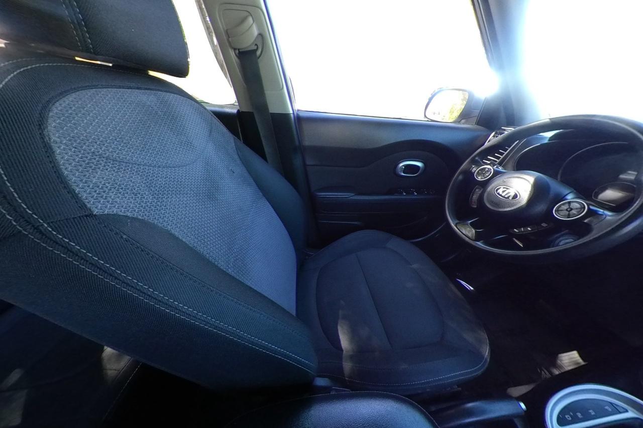 2019 Gray Kia Soul + (KNDJP3A52K7) with an 2.0L L4 DOHC 16V engine, 6A transmission, located at 767 S State Road, Pleasant Grove, UT, 84062, (801) 785-1058, 40.354839, -111.736687 - Photo#17