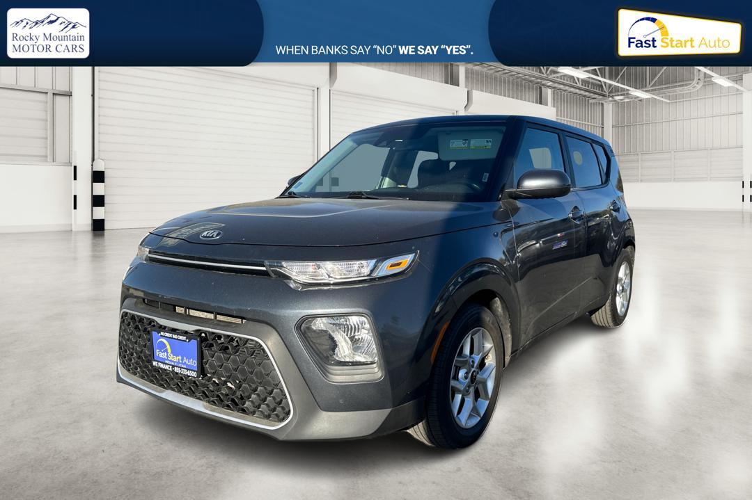 2021 Gray Kia Soul LX CVT (KNDJ23AU7M7) with an 2.0L L4 DOHC 16V engine, CVT transmission, located at 344 S Washington Blvd, Ogden, UT, 84404, (801) 399-1799, 41.255482, -111.970848 - Photo#8