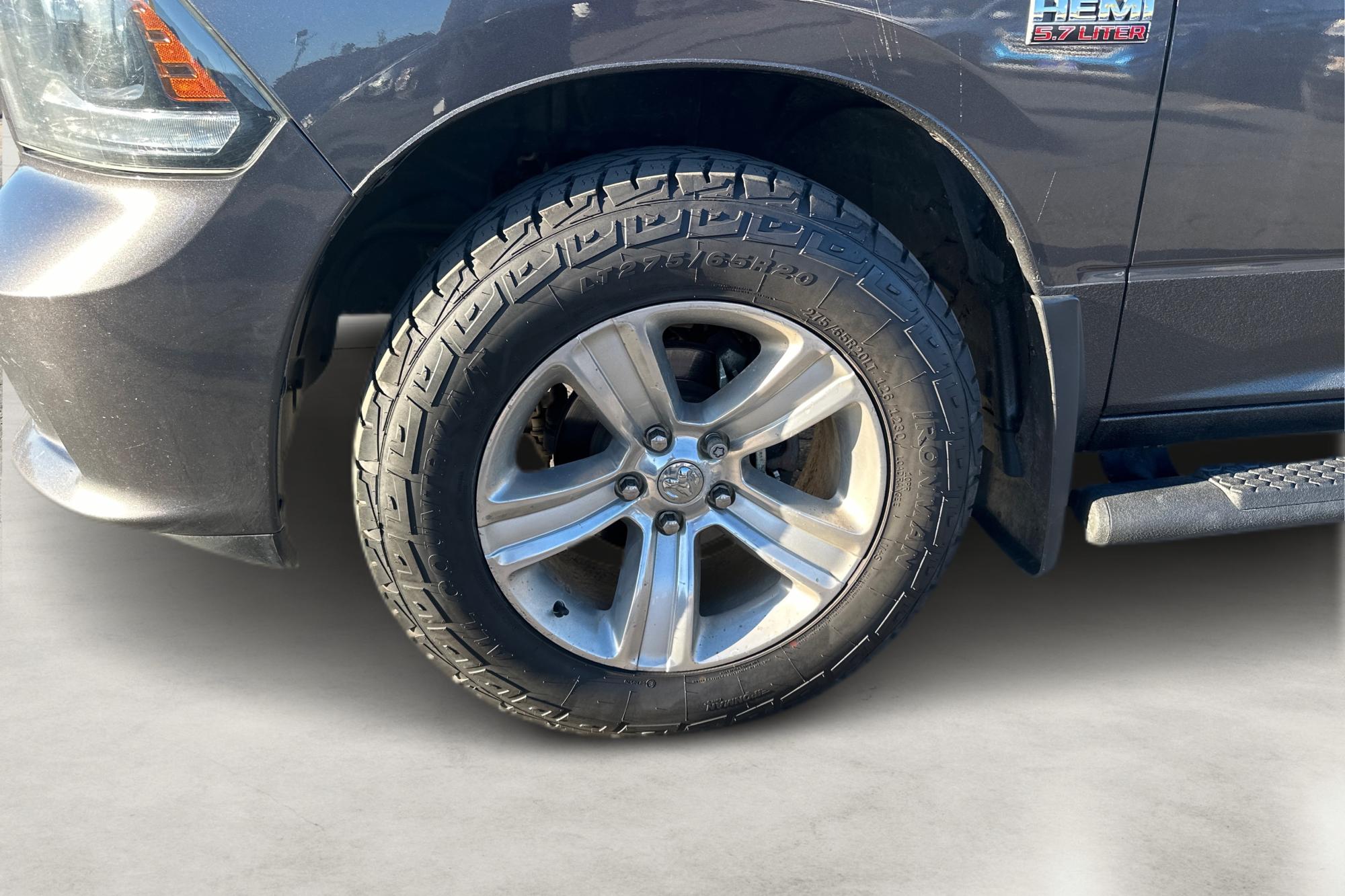 2015 Gray RAM 1500 Sport Crew Cab SWB 4WD (1C6RR7MT1FS) with an 5.7L V8 OHV 16V engine, 6-Speed Automatic transmission, located at 767 S State Road, Pleasant Grove, UT, 84062, (801) 785-1058, 40.354839, -111.736687 - Photo#12