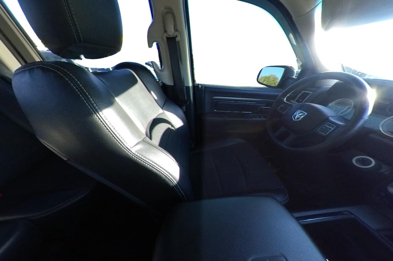 2015 Gray RAM 1500 Sport Crew Cab SWB 4WD (1C6RR7MT1FS) with an 5.7L V8 OHV 16V engine, 6-Speed Automatic transmission, located at 767 S State Road, Pleasant Grove, UT, 84062, (801) 785-1058, 40.354839, -111.736687 - Photo#23