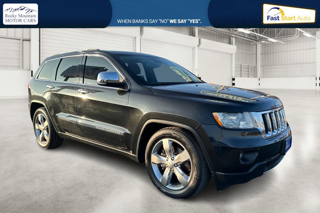 photo of 2012 Jeep Grand Cherokee Overland 4WD