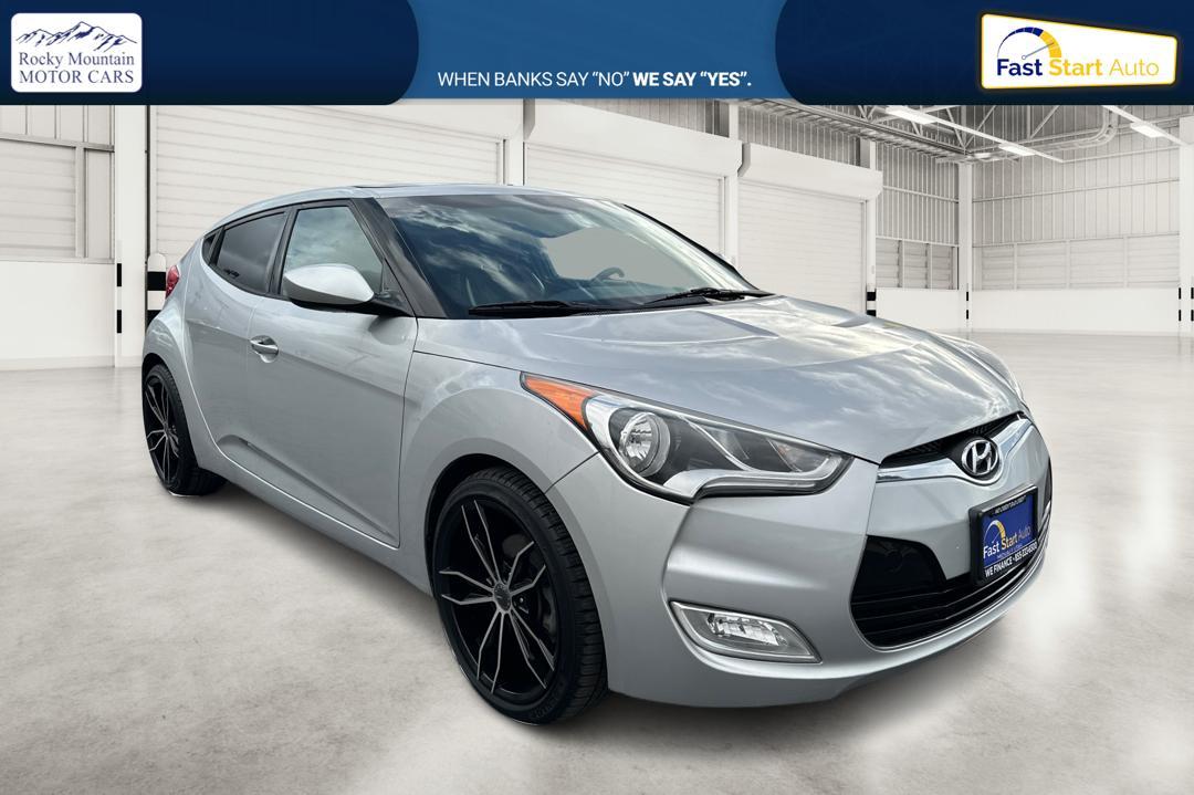 photo of 2016 Hyundai Veloster Base 6MT