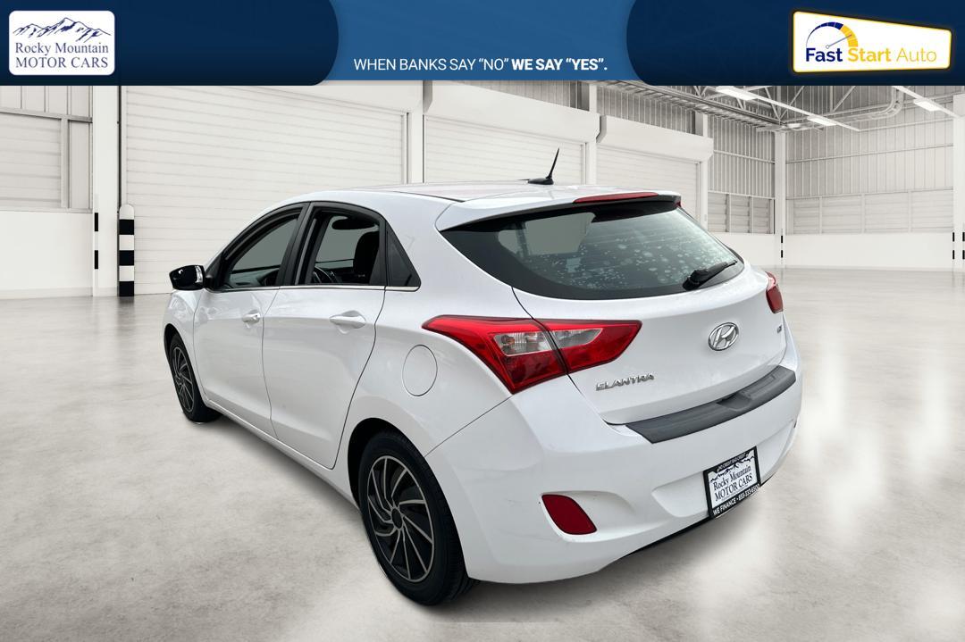 2016 White Hyundai Elantra GT A/T (KMHD35LH2GU) with an 2.0L L4 16V DOHC engine, 6A transmission, located at 344 S Washington Blvd, Ogden, UT, 84404, (801) 399-1799, 41.255482, -111.970848 - Photo#5