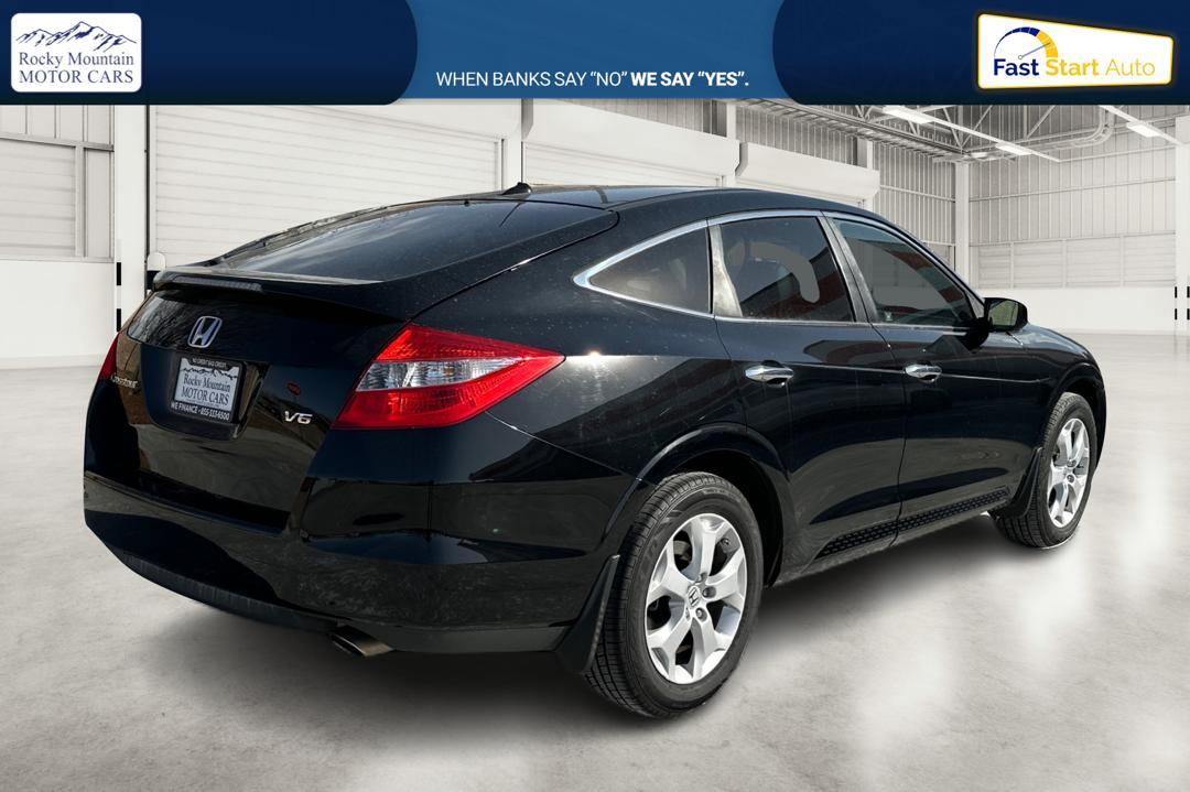 2012 Black Honda Accord Crosstour EX-L V-6 2WD w/ Navigation (5J6TF1H5XCL) with an 3.5L V6 SOHC 24V engine, 5-Speed Automatic transmission, located at 767 S State Road, Pleasant Grove, UT, 84062, (801) 785-1058, 40.354839, -111.736687 - Photo#2