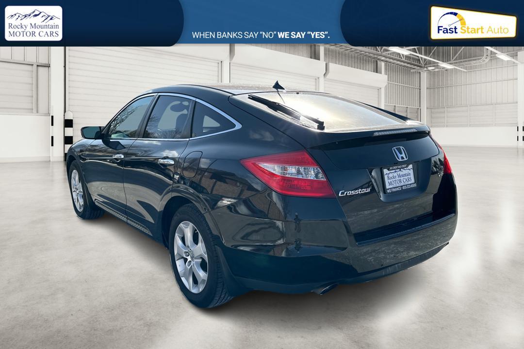 2012 Black Honda Accord Crosstour EX-L V-6 2WD w/ Navigation (5J6TF1H5XCL) with an 3.5L V6 SOHC 24V engine, 5-Speed Automatic transmission, located at 767 S State Road, Pleasant Grove, UT, 84062, (801) 785-1058, 40.354839, -111.736687 - Photo#5