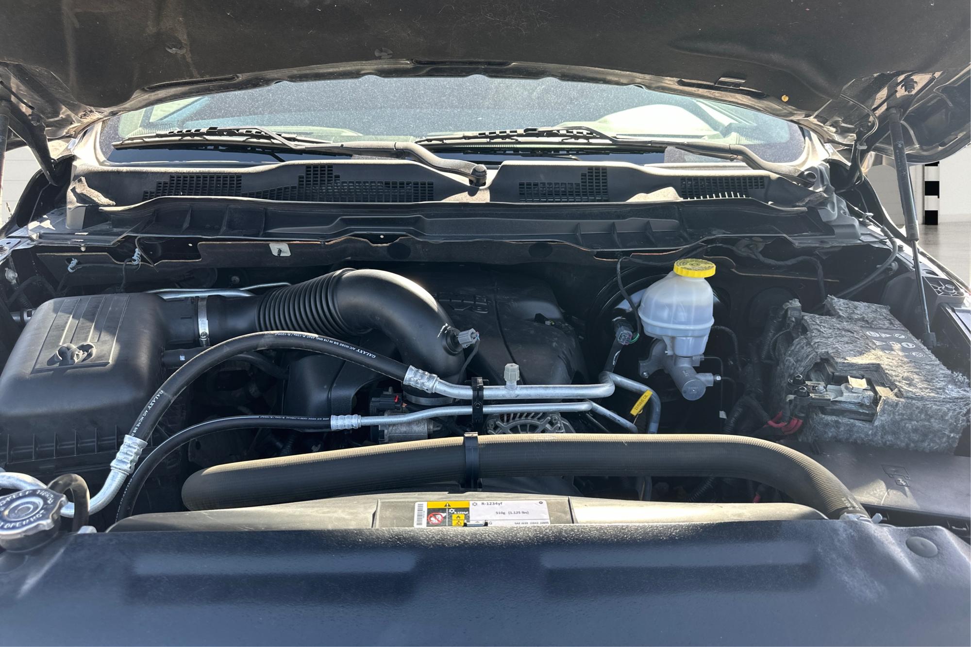 2018 Black RAM 1500 SLT Crew Cab SWB 4WD (1C6RR7LT4JS) with an 5.7L V8 OHV 16V engine, 8A transmission, located at 7755 State Street, Midvale, UT, 84047, (801) 753-9063, 40.610329, -111.892159 - Photo#10