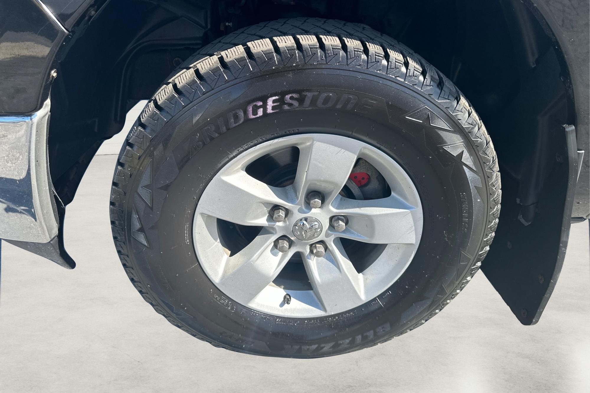 2018 Black RAM 1500 SLT Crew Cab SWB 4WD (1C6RR7LT4JS) with an 5.7L V8 OHV 16V engine, 8A transmission, located at 7755 State Street, Midvale, UT, 84047, (801) 753-9063, 40.610329, -111.892159 - Photo#12