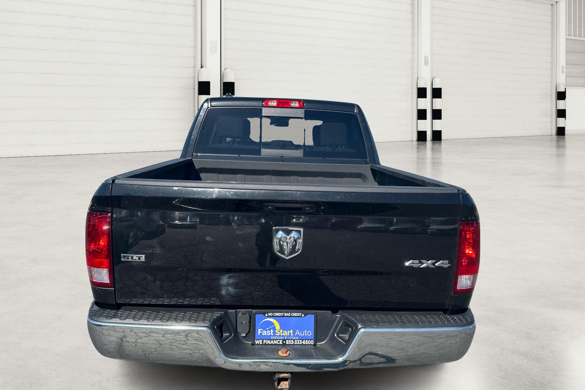 2018 Black RAM 1500 SLT Crew Cab SWB 4WD (1C6RR7LT4JS) with an 5.7L V8 OHV 16V engine, 8A transmission, located at 7755 State Street, Midvale, UT, 84047, (801) 753-9063, 40.610329, -111.892159 - Photo#13