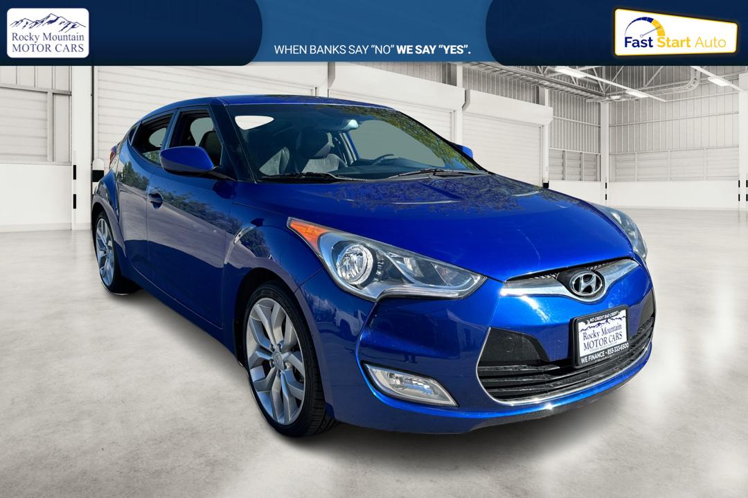 photo of 2013 Hyundai Veloster Base