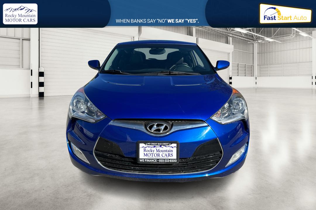 2013 Blue Hyundai Veloster Base (KMHTC6AD7DU) with an 1.6L L4 DOHC 16V engine, Auto, 6-Spd EcoShft DCT transmission, located at 767 S State Road, Pleasant Grove, UT, 84062, (801) 785-1058, 40.354839, -111.736687 - Photo#9