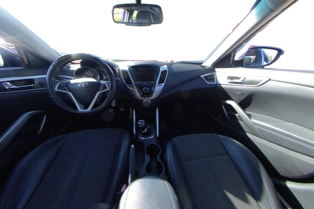 2013 Blue Hyundai Veloster Base (KMHTC6AD7DU) with an 1.6L L4 DOHC 16V engine, Auto, 6-Spd EcoShft DCT transmission, located at 767 S State Road, Pleasant Grove, UT, 84062, (801) 785-1058, 40.354839, -111.736687 - Photo#14