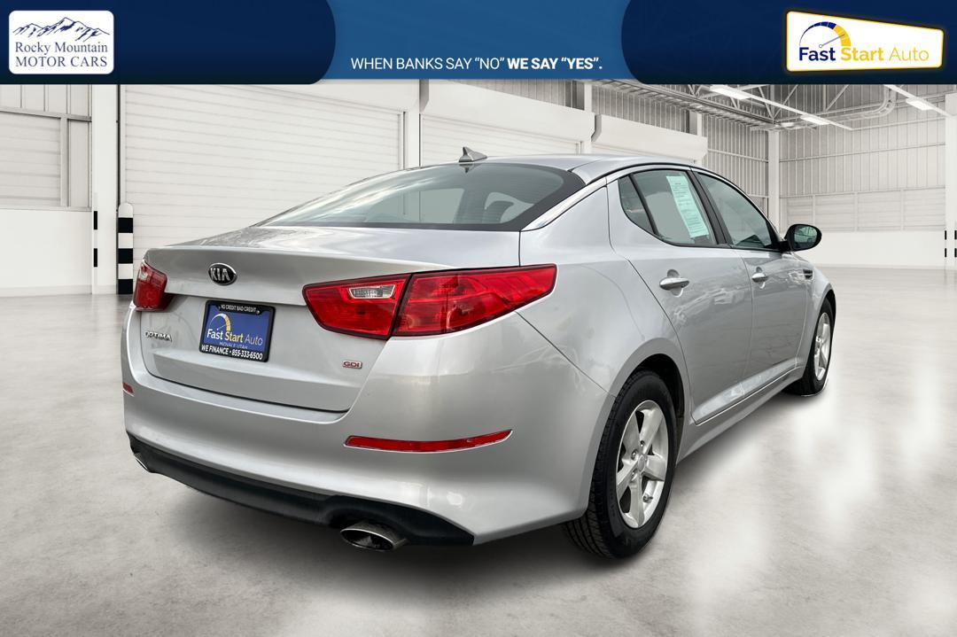 2014 Silver Kia Optima LX (KNAGM4A71E5) with an 2.4L L4 DOHC 16V engine, 6-Speed Automatic transmission, located at 7755 State Street, Midvale, UT, 84047, (801) 753-9063, 40.610329, -111.890656 - Photo#2