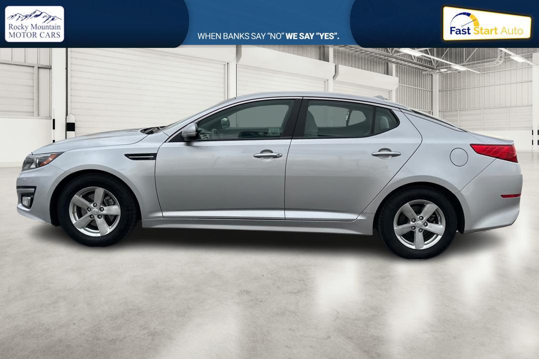 2014 Silver Kia Optima LX (KNAGM4A71E5) with an 2.4L L4 DOHC 16V engine, 6-Speed Automatic transmission, located at 7755 State Street, Midvale, UT, 84047, (801) 753-9063, 40.610329, -111.890656 - Photo#6