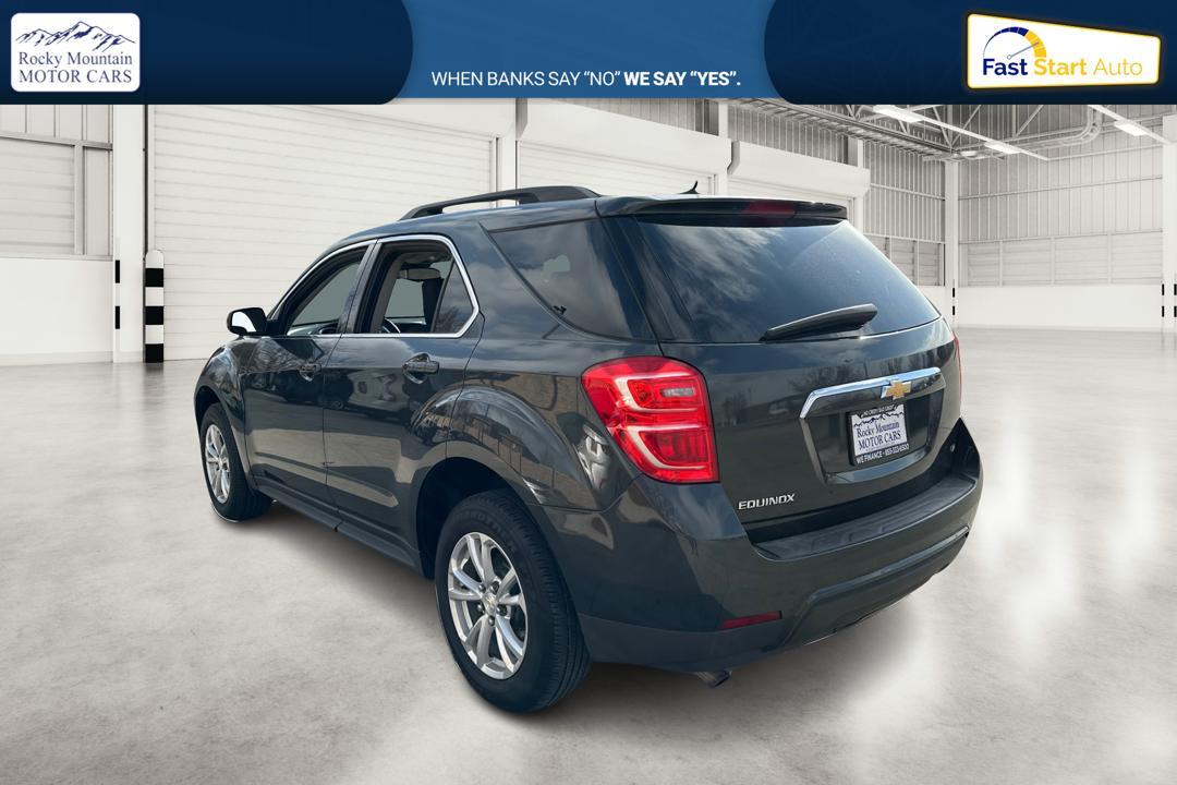 2017 Gray Chevrolet Equinox LT 2WD (2GNALCEK5H1) with an 2.4L L4 DOHC 16V FFV engine, 6A transmission, located at 344 S Washington Blvd, Ogden, UT, 84404, (801) 399-1799, 41.255482, -111.970848 - Photo#5