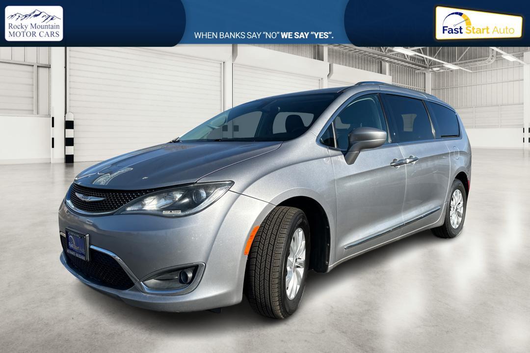 2019 Silver Chrysler Pacifica Touring-L (2C4RC1BG5KR) with an 3.6L V6 DOHC 24V engine, 9A transmission, located at 7755 State Street, Midvale, UT, 84047, (801) 753-9063, 40.610329, -111.890656 - Photo#8